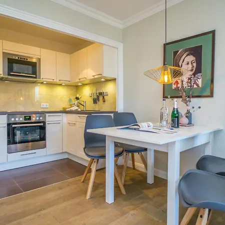 Apartment Eydum, App 1 *